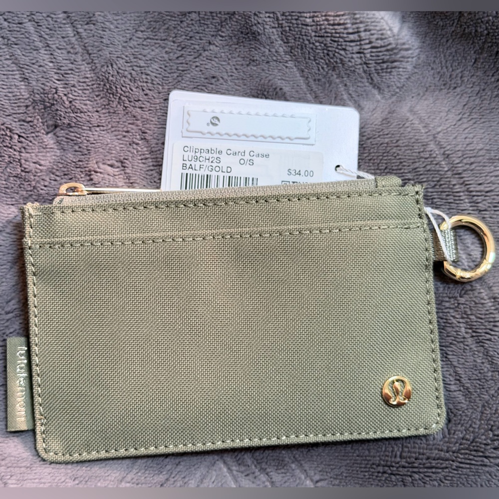 NWT - Lululemon Sage Green Card Holder